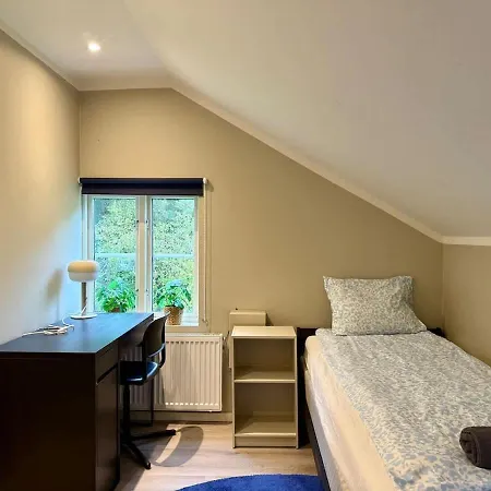 10 Bedroom Workers With Free Parking * גטבורג