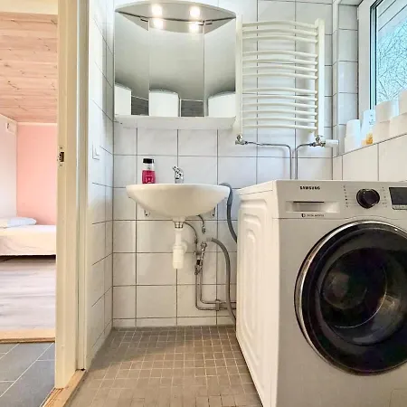 Comfortable For 4 Workers & Travelers With Free Parking Near Volvo Holiday home Gothenburg