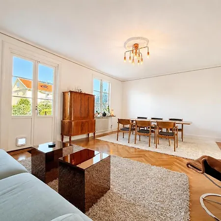 4 Bedroom Townhouse Near Liseberg With Free Parking For Families And Companies بيت للعطل *