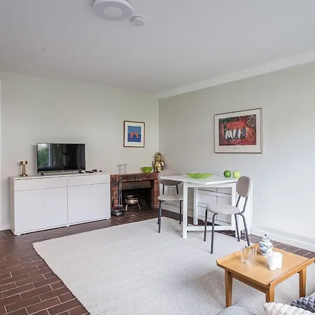 Local 1br Townhouse In Orgryte - Near 別荘 ヨーテボリ