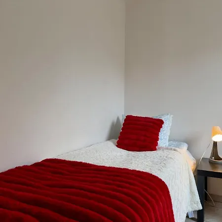 Comfortable 3 Bedroom Near Volvo And Skf Holiday home