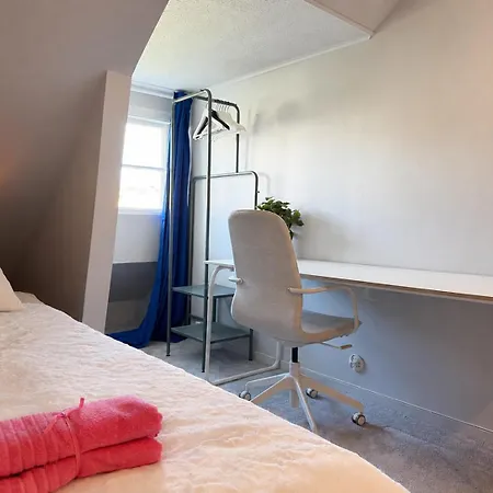 4 Bedroom Townhouse Near Liseberg With Free Parking For Families And Companies *