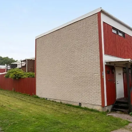 Villa Team & Family Townhouse - Sleeps 7 - W Garage Göteborg