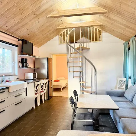 Holiday home Comfortable For 4 Workers & Travelers With Free Parking Near Volvo Gothenburg