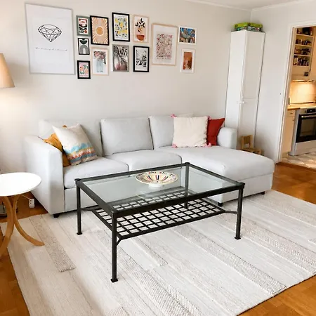 ヴィラ House Landvetter - Sunny Large Terrace, 15 Mn From Gothenburg, Free Parking