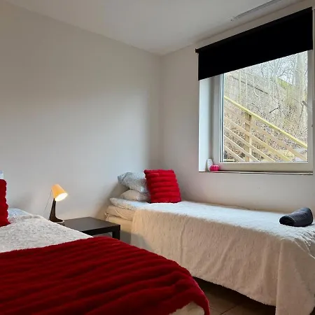 בית נופש Workers Near Worksites 5 Bedrooms 8 Beds גטבורג