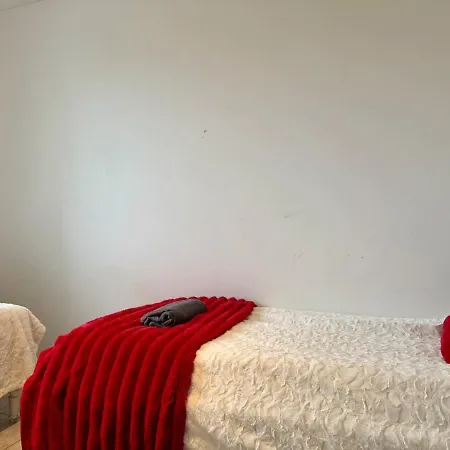 Comfortable 3 Bedroom Near Volvo And Skf * Gothenburg