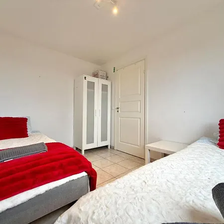 Comfortable 3 Bedroom Near Volvo And Skf Gothenburg