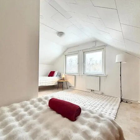 7 Bedroom Workers With 11 Beds And Free Parking *