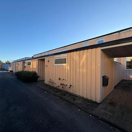 Villa Workers House Near Volvo With 4 Bedrooms 7 Beds And Parking Göteborg