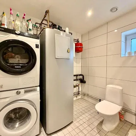 Holiday home Comfortable 3 Bedroom Near Volvo And Skf Gothenburg