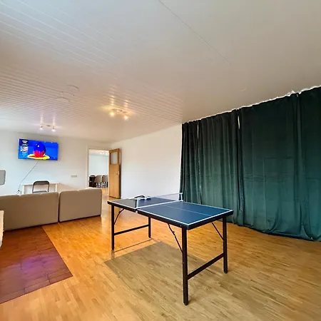 Workers & Familie House 10 Beds Garage Game Near Volvo & Gothenburg