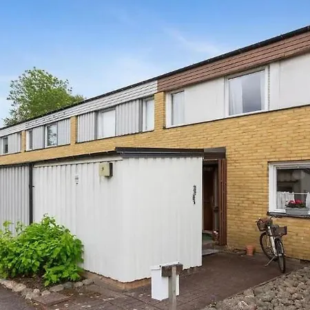 House Landvetter - Sunny Large Terrace, 15 Mn From Gothenburg, Free Parking ヨーテボリ