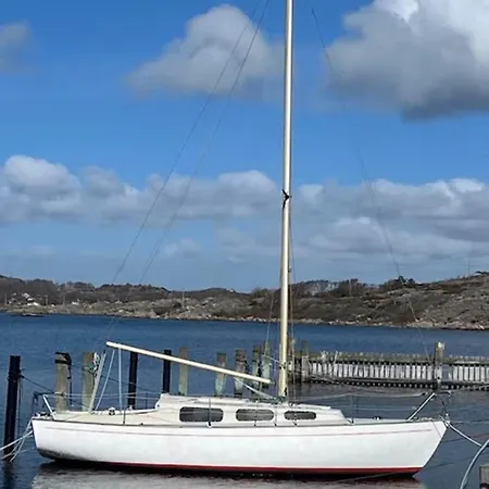 1979 Swedish Classic - Sleep Aboard In