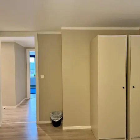 10 Bedroom Workers With Free Parking גטבורג