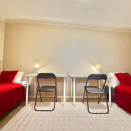 Workers House Near Volvo With 4 Bedrooms 7 Beds And Parking Villa *