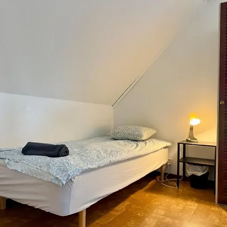 3 Bedroom Workers Near For 6 People Near Volvo With Free Parking 別荘