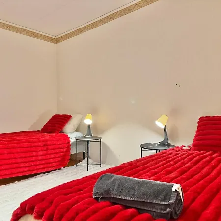 Workers House Near Volvo With 4 Bedrooms 7 Beds And Parking Villa