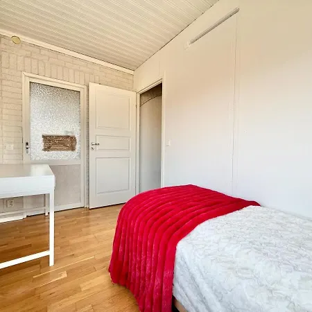 6 Bedroom For Workers With Free Parking * גטבורג