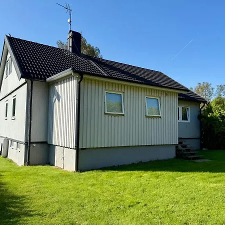 Holiday home 7 Bedroom Workers With 11 Beds And Free Parking *