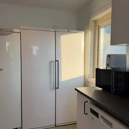 7 Bedroom Workers With 11 Beds And Free Parking *