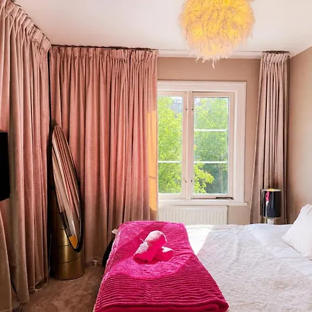 4 Bedroom Townhouse Near Liseberg With Free Parking For Families And Companies غوتنبرغ