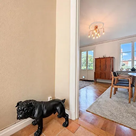 4 Bedroom Townhouse Near Liseberg With Free Parking For Families And Companies
