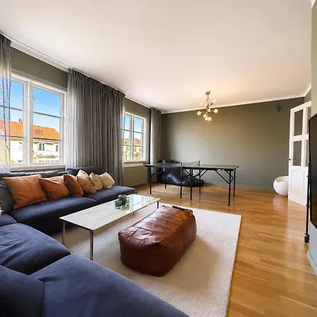 بيت للعطل 4 Bedroom Townhouse Near Liseberg With Free Parking For Families And Companies غوتنبرغ