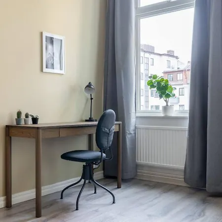 Urban Oasis King Bed Smart Tv Coffee Wifi * Göteborg
