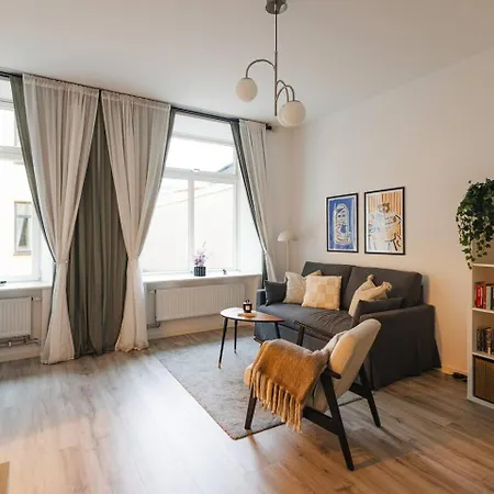 Daire Spot Smart Tv Comfy King Bed & Workspace *