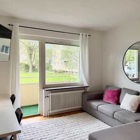 Workers & Family Homes Modern 2br With Free Parking 10 Min To Volvo *