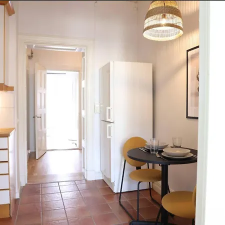 Prime Location Cozy 5 Mins From Liseberg * ヨーテボリ