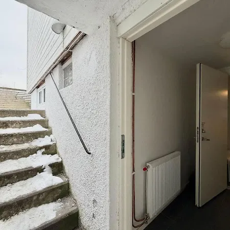 2 Bedroom With 4 Beds For Workers Near Volvo Free Parking Apartmán *