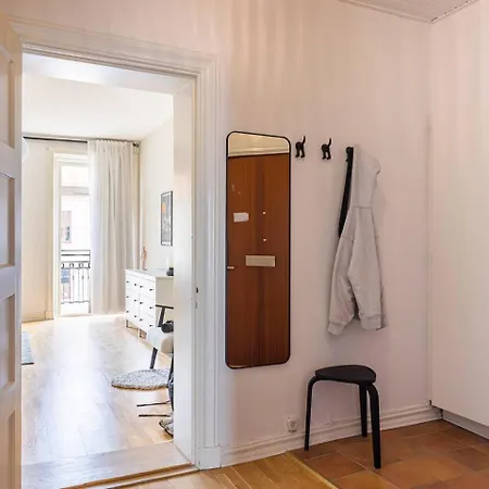 Prime Location Cozy 5 Mins From Liseberg *