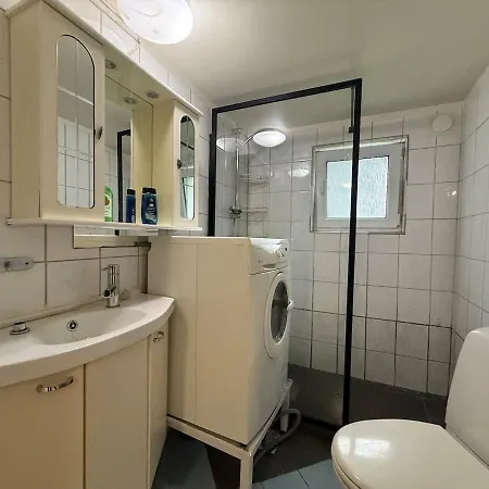 2 Bedroom With 4 Beds For Workers Near Volvo Free Parking * Göteborg