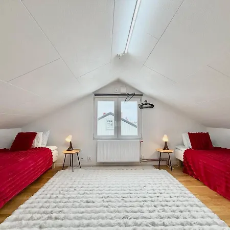 2 Bedroom With 4 Beds For Workers And Families Apartmán *