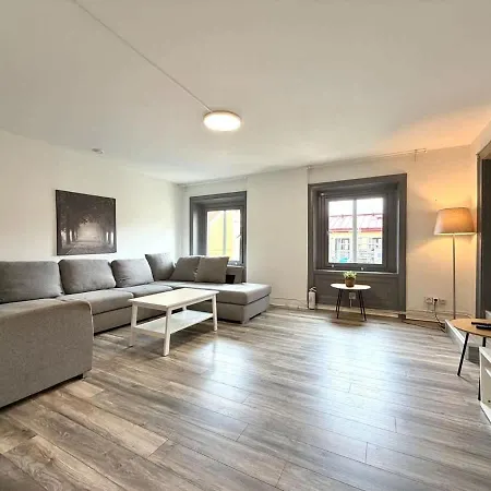 Workers And Family 7 Private Bedrooms Sleeps 16 Apartmán Göteborg