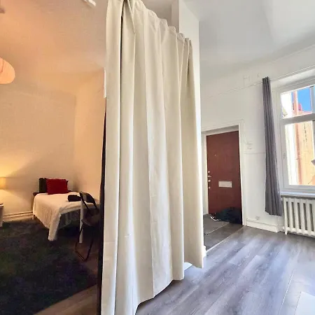 Vasagatan 2-bed Apartment, 4 Beds & 4 Desks 2 Min To Avenyn