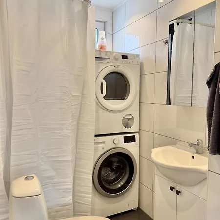 Daire 3 Bedroom With 6 Beds For Workers And Families Free Parking *