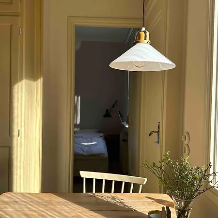 Lägenhet 1930s With Private Patio Near Liseberg Göteborg