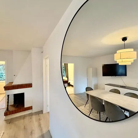 Apartmán 5 Bedroom With Tv In Each Near Volvo With Free Parking *