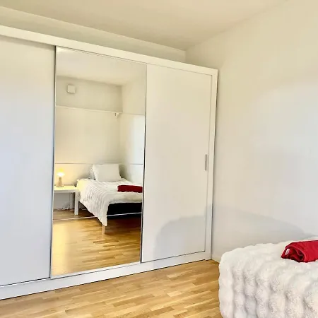 3 Bedroom With 6 Beds For Workers And Families Free Parking