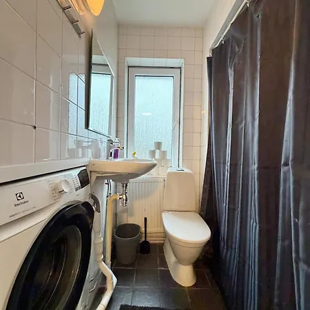For Workers With 4 Bedrooms Free Parking And Tv In Each Apartmán