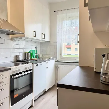 Workers & Family Homes Modern 2br With Free Parking 10 Min To Volvo Apartmán Göteborg