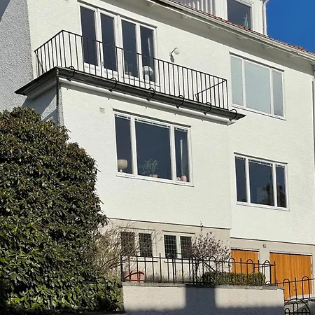 1930s With Private Patio Near Liseberg Lägenhet *