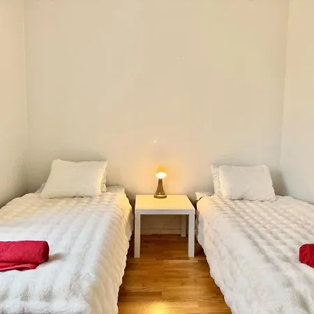 Apartmán 3 Bedroom With 6 Beds For Workers And Families Free Parking