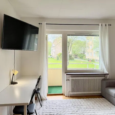 Apartmán Workers & Family Homes Modern 2br With Free Parking 10 Min To Volvo *