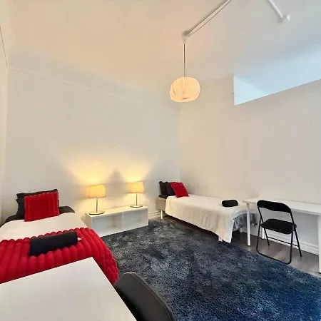 Vasagatan 2-bed Apartment, 4 Beds & 4 Desks 2 Min To Avenyn *