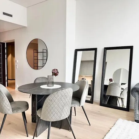 Apartmán Luxury 2 Bedroom With Access To & Gym