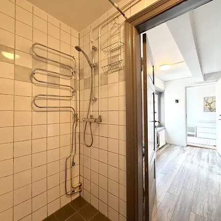 Workers And Family 7 Private Bedrooms Sleeps 16 Apartmán *